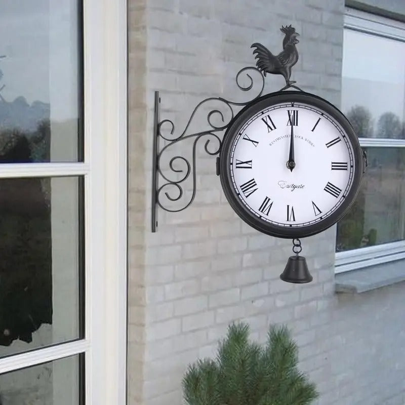 Wanduhr Mit Hahn-Dekor Und Römischen Ziffern